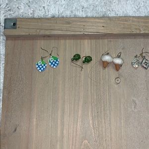earrings